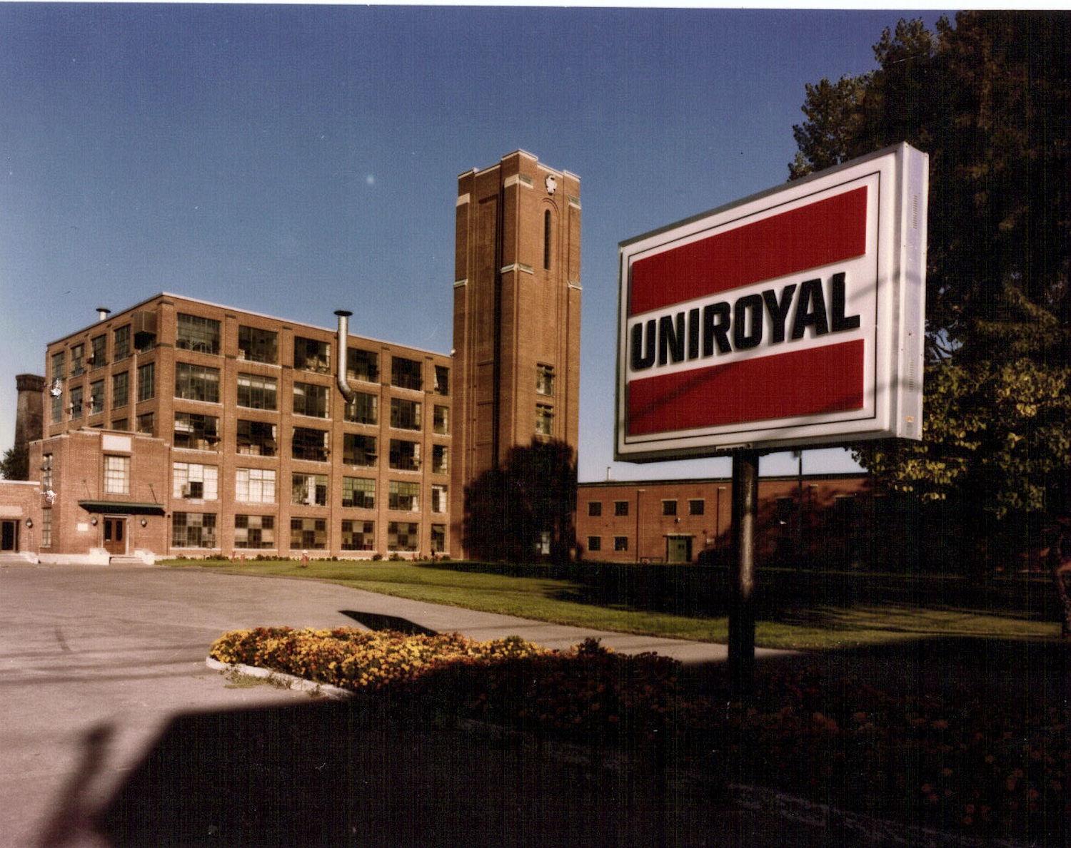 Завод Uniroyal в Санкт-Жером, Квебек, построенный в 1911-1930 гг